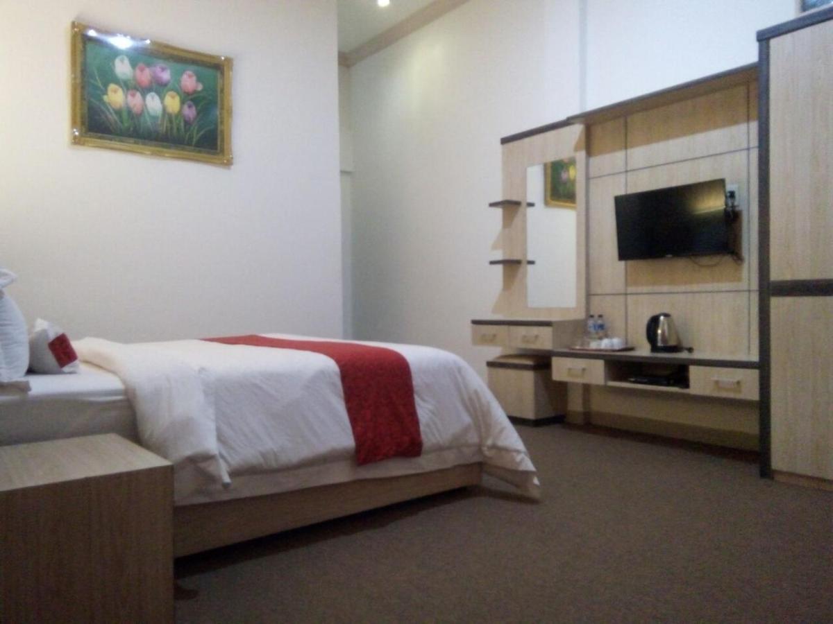 Hotel Assyifa Tanjungbalai Buitenkant foto