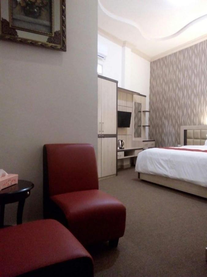Hotel Assyifa Tanjungbalai Buitenkant foto